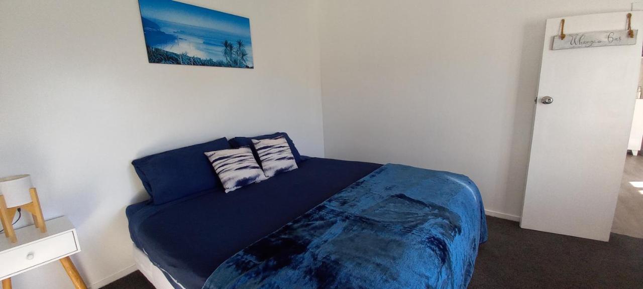 Surf N Stay Whangamata Exterior photo