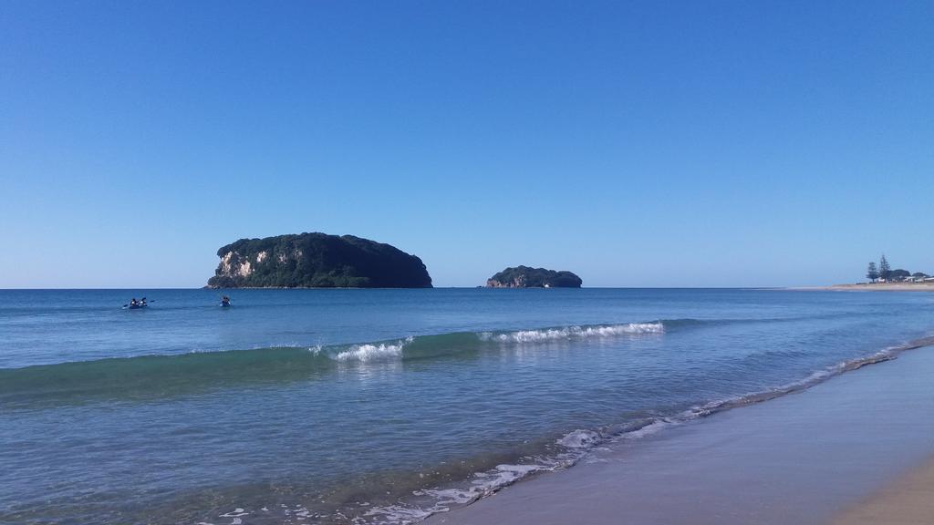 Surf N Stay Whangamata Exterior photo