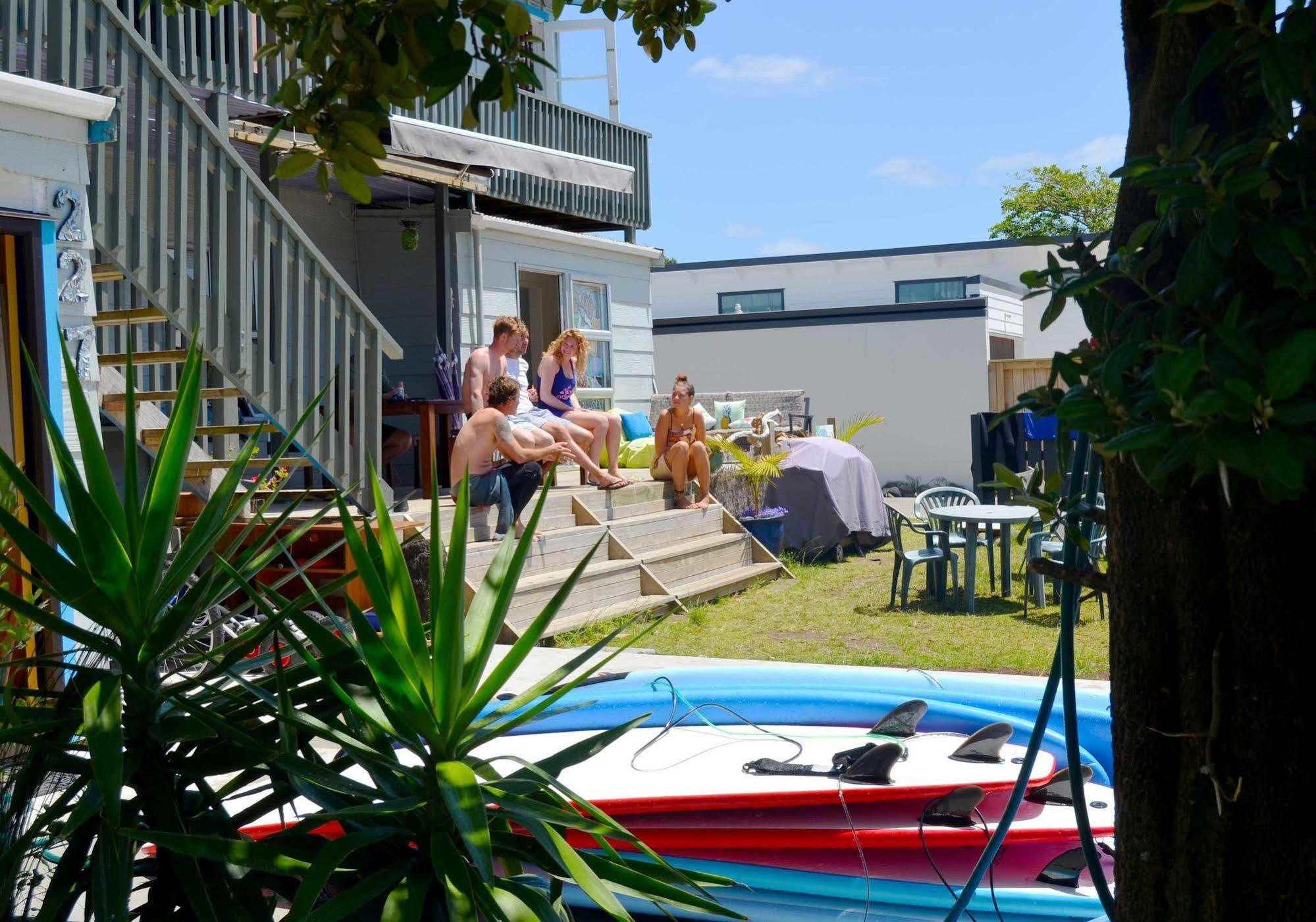 Surf N Stay Whangamata Exterior photo