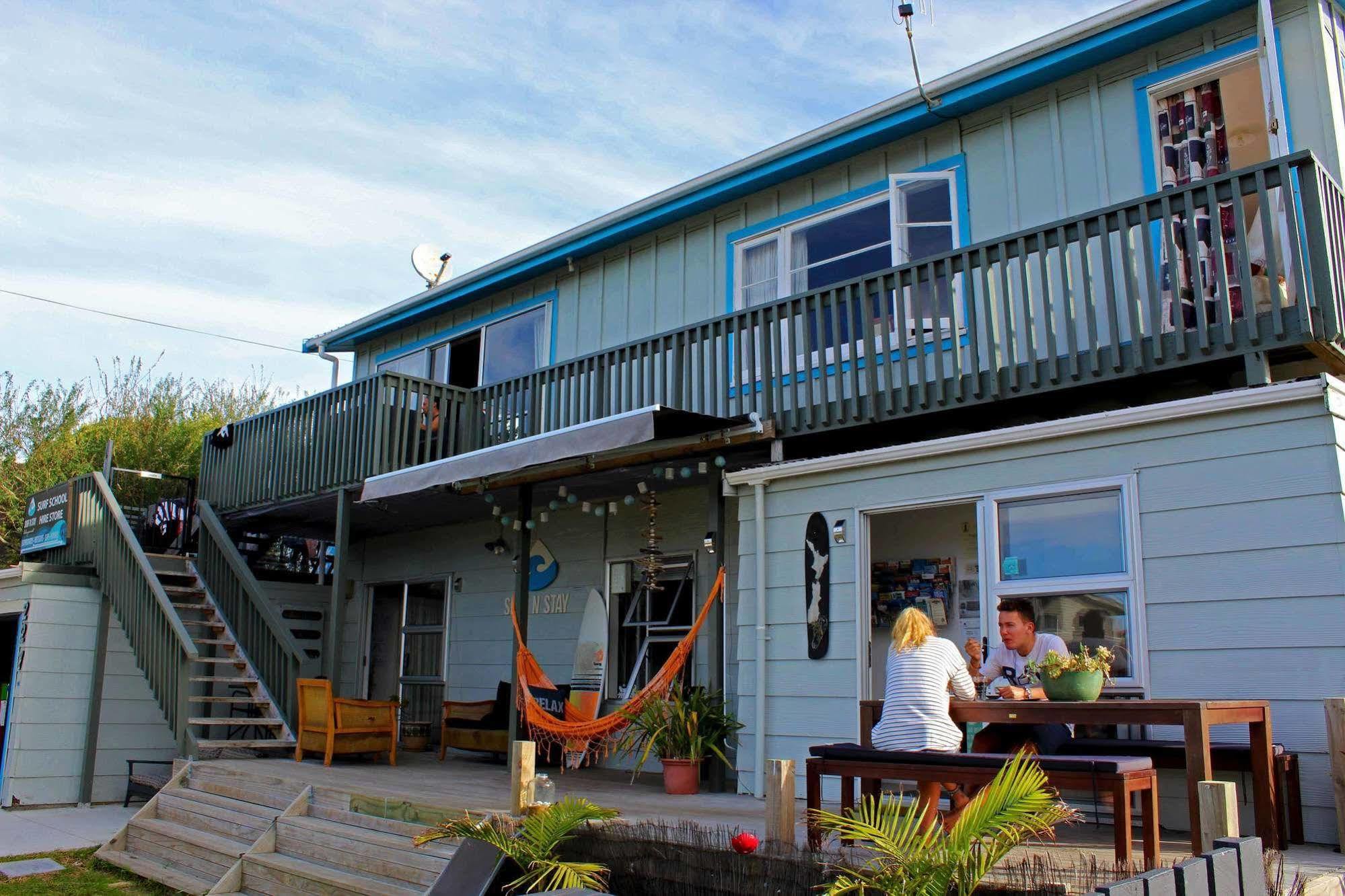 Surf N Stay Whangamata Exterior photo